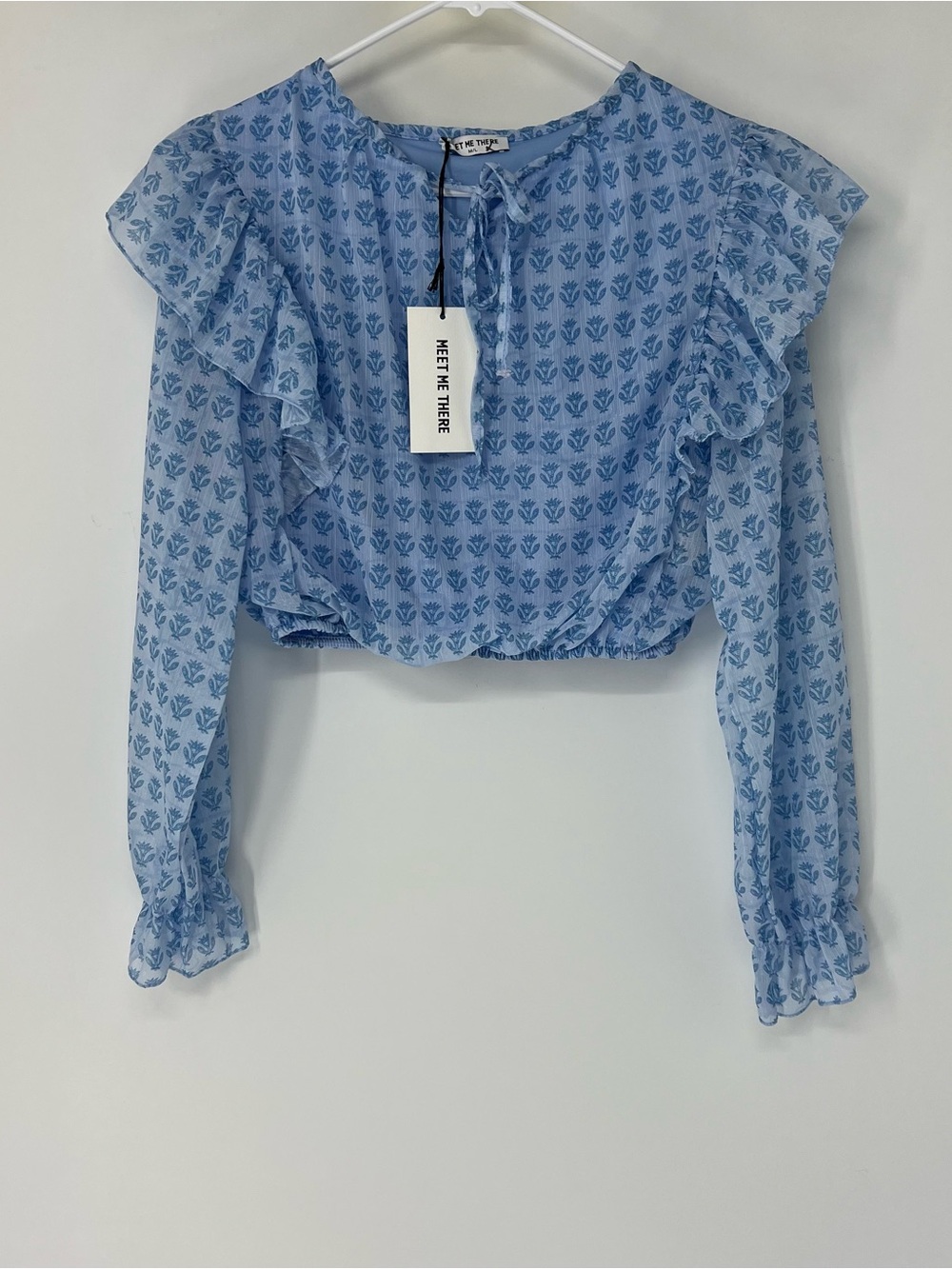 Meet me there NWT cropped Milan blouse M/L